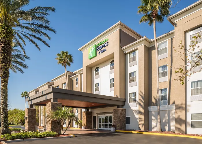 Holiday Inn Express&Suites Orlando International Airport, an IHG hotel